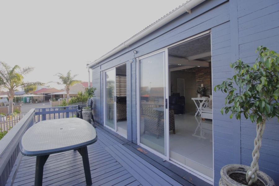 3 Bedroom Property for Sale in Wavecrest Eastern Cape
